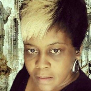 Meet your Posher, Carmen